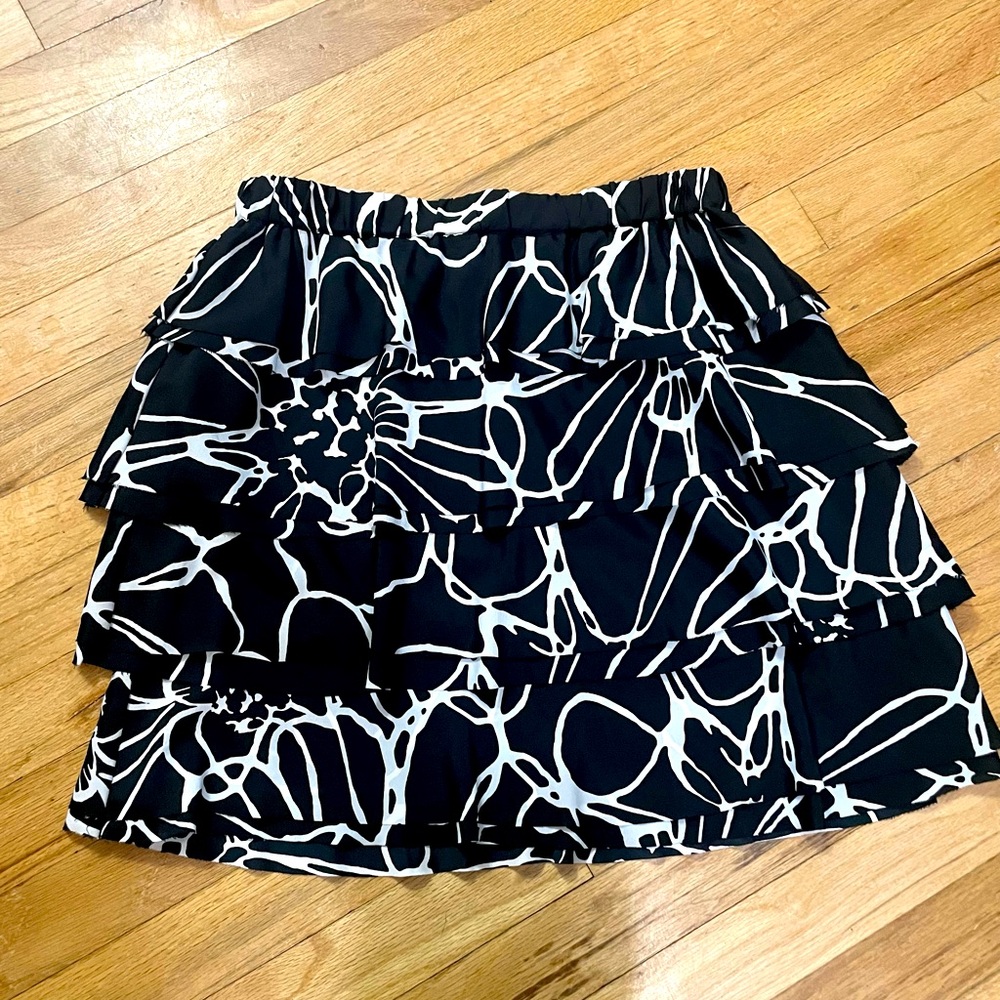 NEW Michael Kors black white tiered skirt size 8- NWT